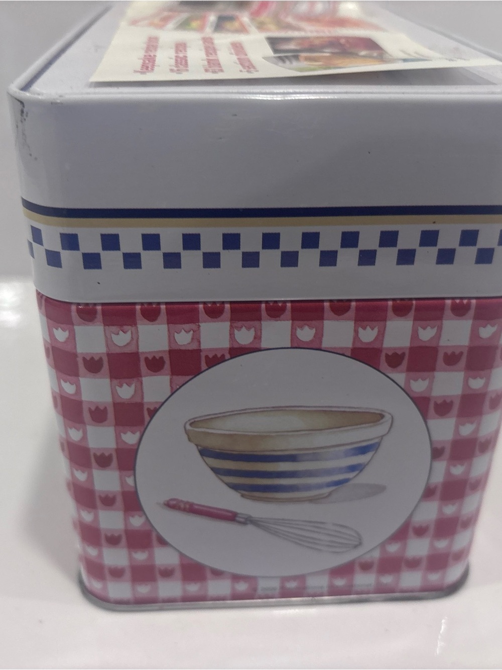 Vintage Betty Crocker metal recipe holder tin w cards and dividers gingham red - Picture 5 of 6